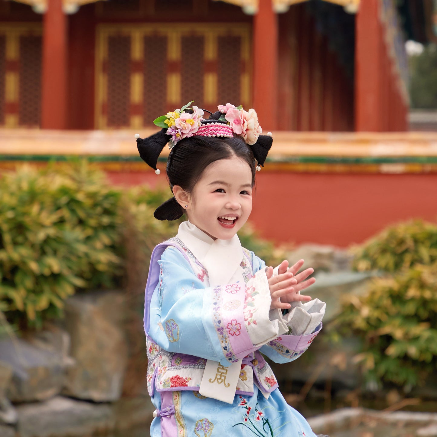 Hanfu in the Hutongs: A Photo Journey Through Time