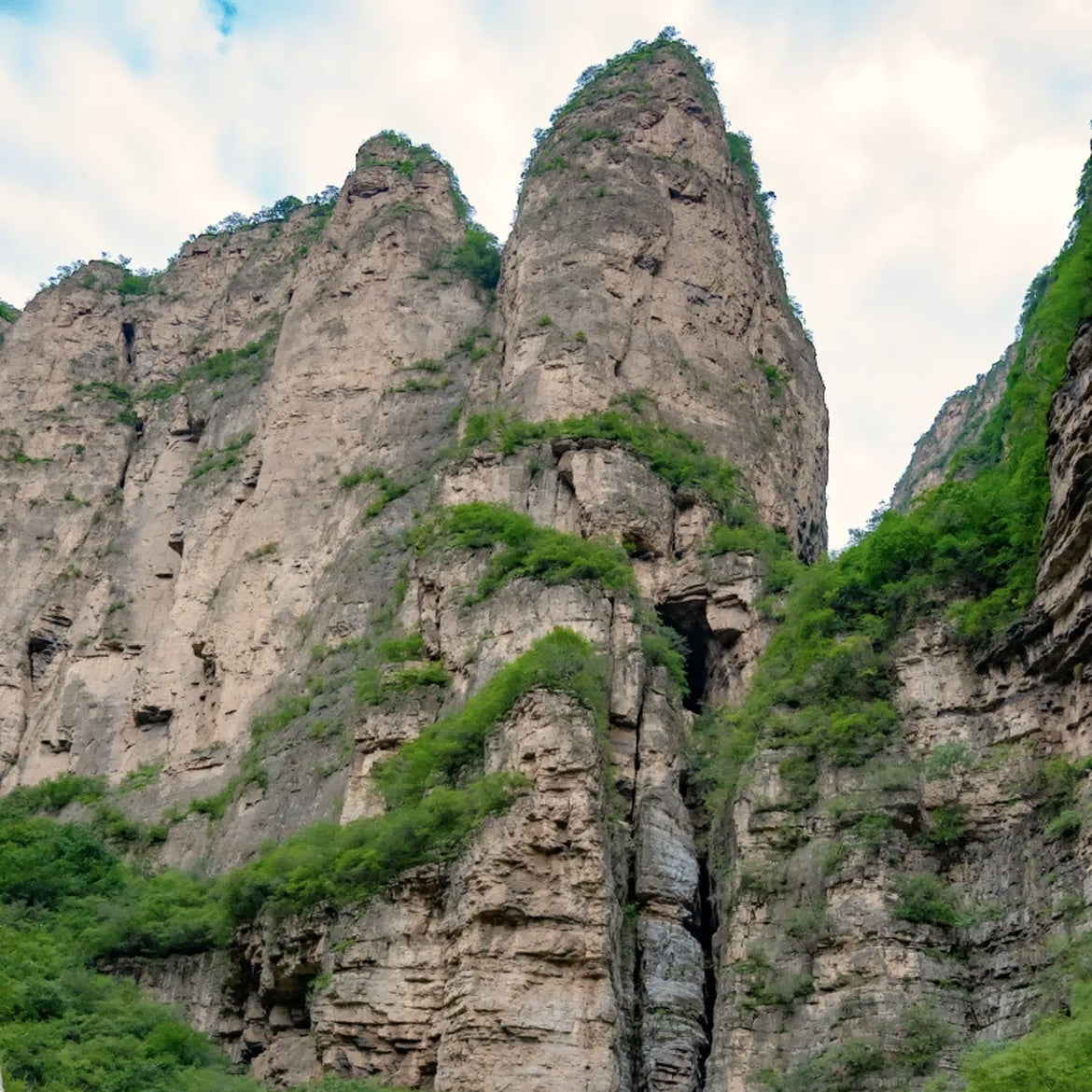 River Crossings to the Past: A Wild & Historic Summer Escape