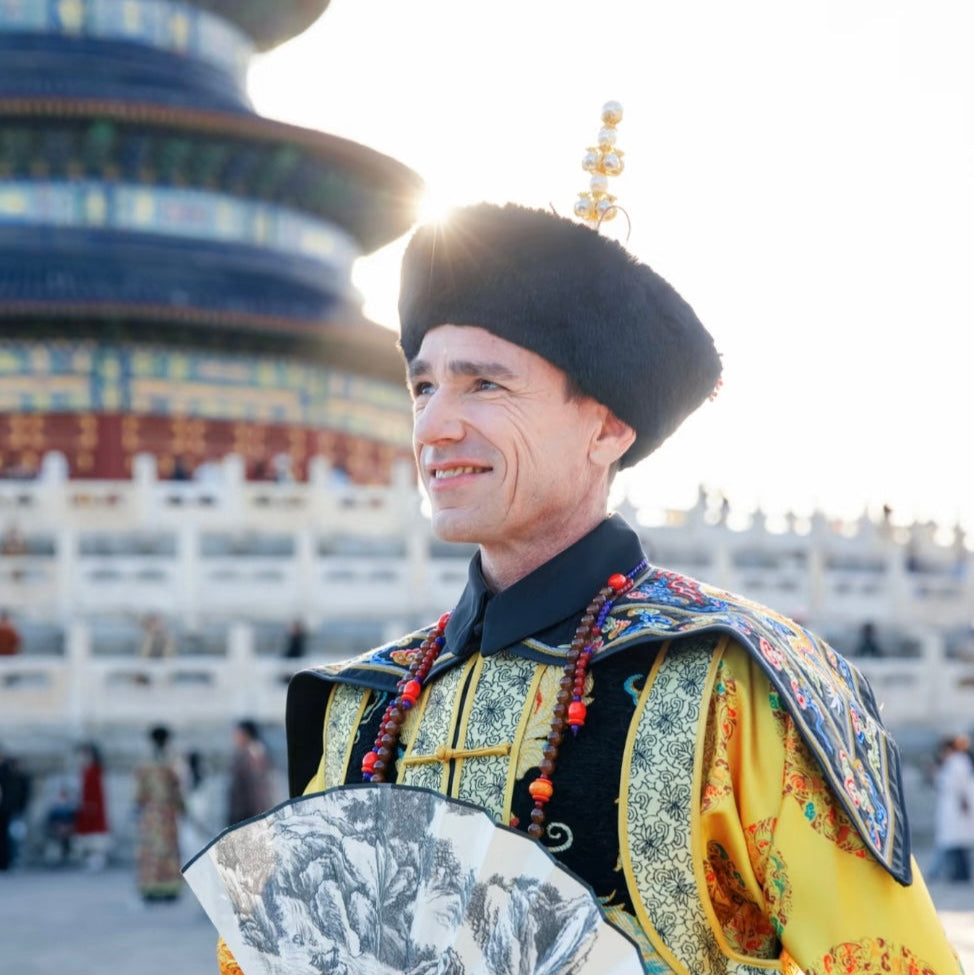 Hanfu in the Hutongs: A Photo Journey Through Time