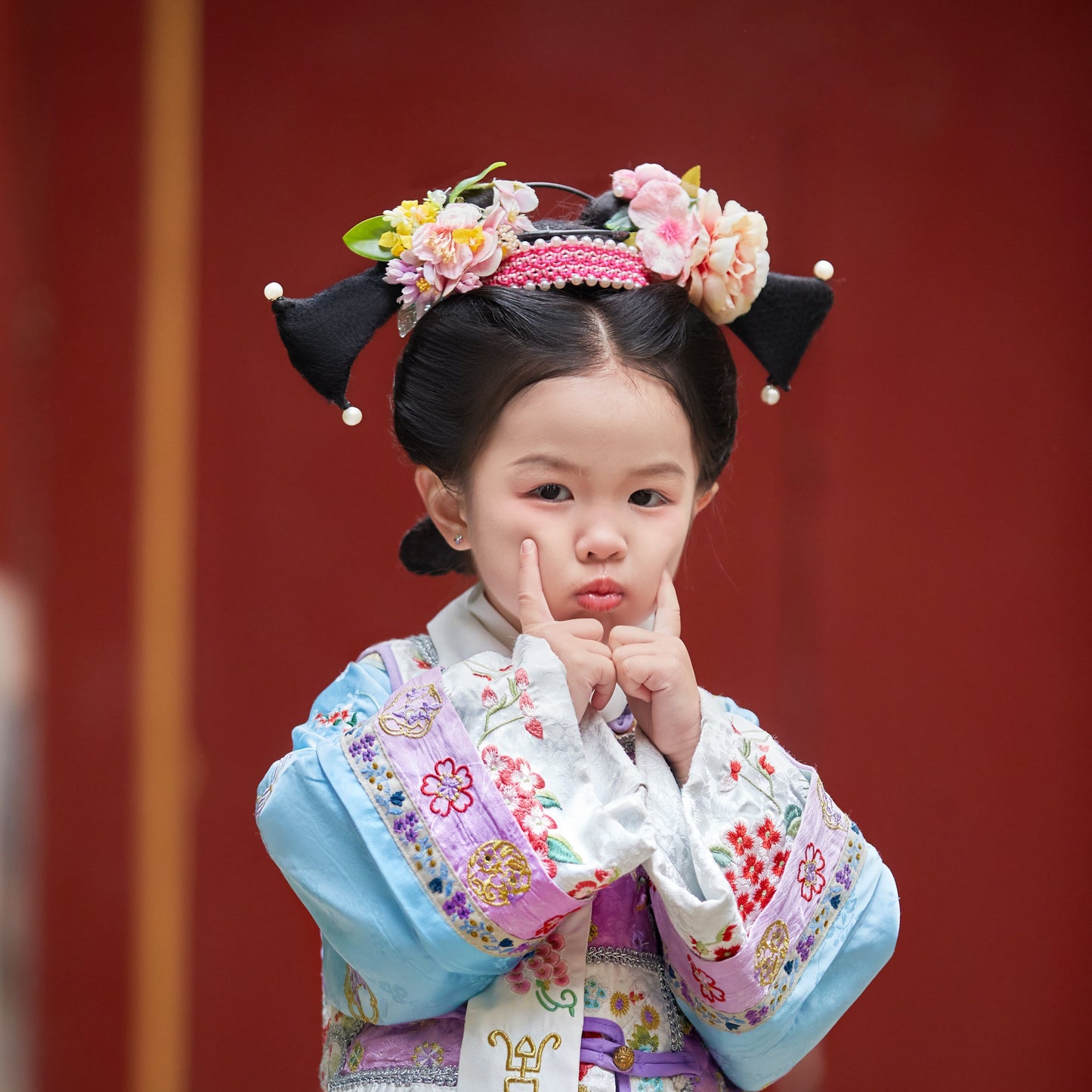 Hanfu in the Hutongs: A Photo Journey Through Time