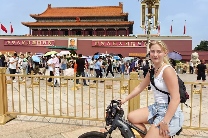Cycling the UNESCO-listed Historic Axis of Beijing