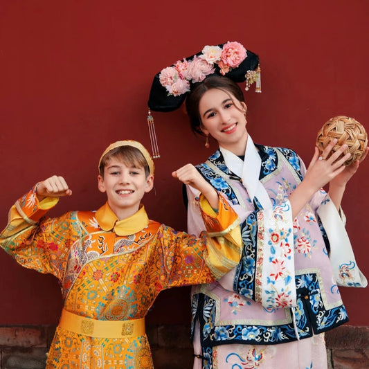Hanfu in the Hutongs: A Photo Journey Through Time
