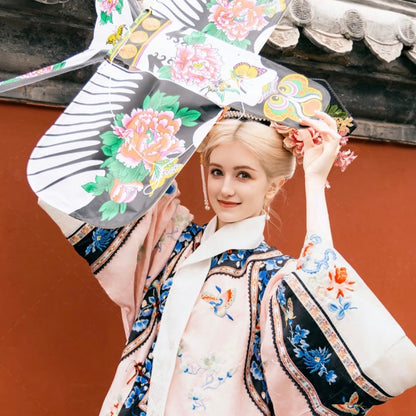 Hanfu in the Hutongs: A Photo Journey Through Time